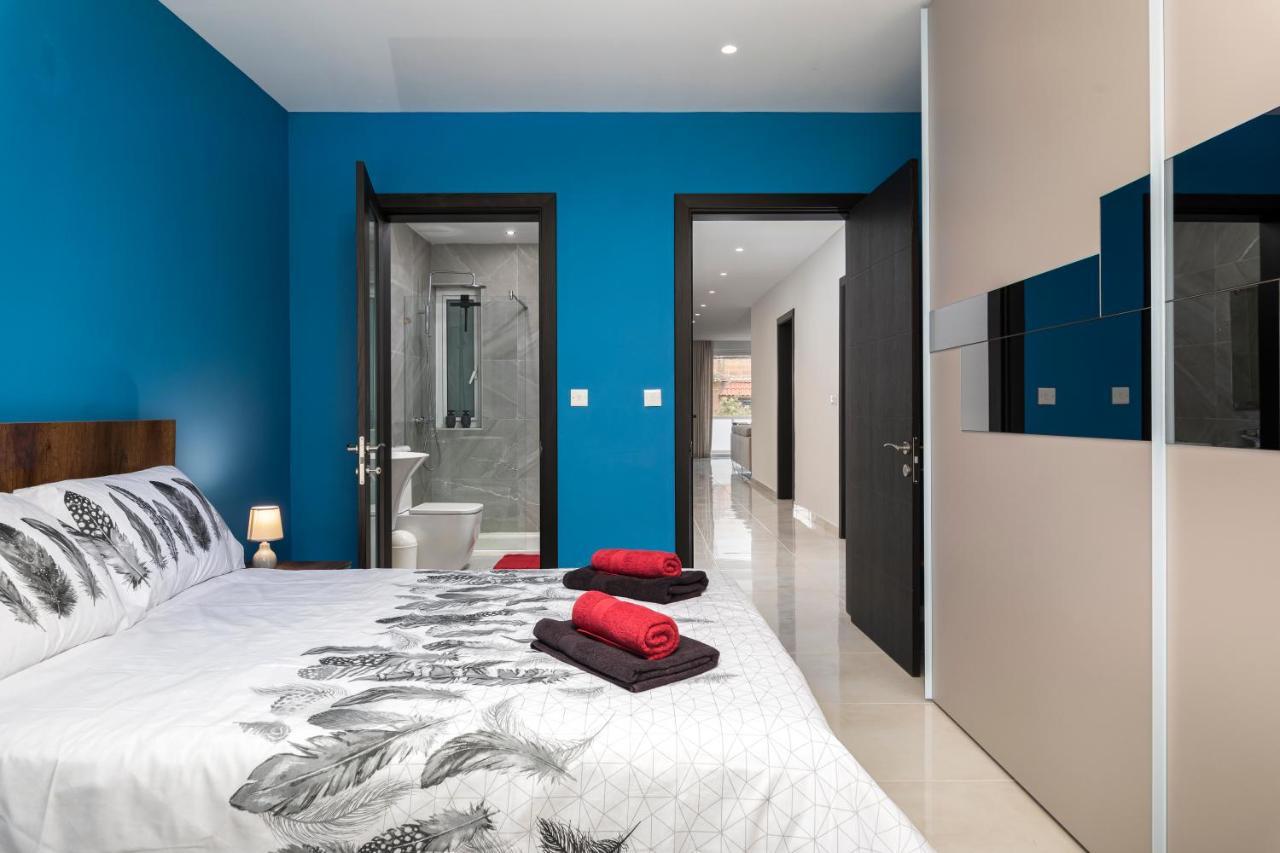 Modern 3br Stylish With Large Balcony - Close To St Julians And St Georges Bay Apartment *