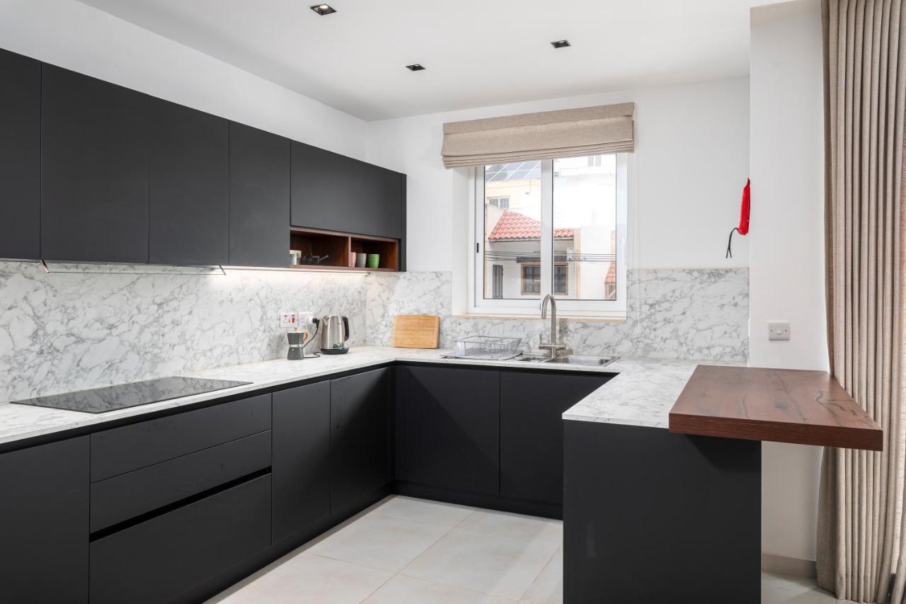 Modern 3br Stylish With Large Balcony - Close To St Julians And St Georges Bay