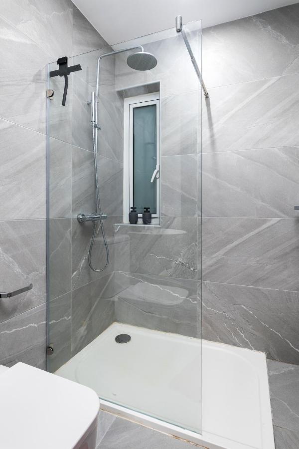 Modern 3br Stylish With Large Balcony - Close To St Julians And St Georges Bay Apartment