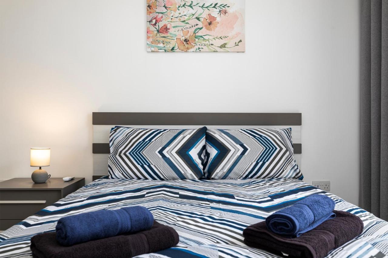 Apartment Modern 3br Stylish With Large Balcony - Close To St Julians And St Georges Bay *