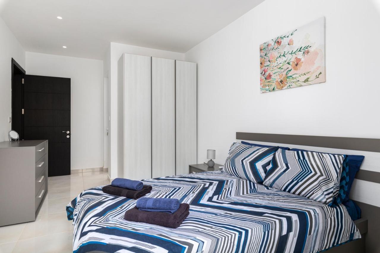 Apartment Modern 3br Stylish With Large Balcony - Close To St Julians And St Georges Bay *
