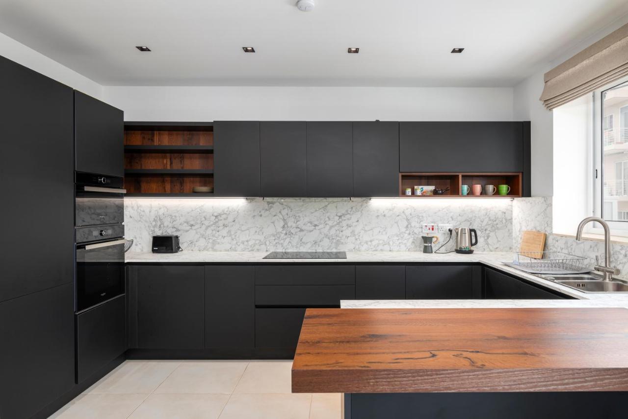 Modern 3br Stylish With Large Balcony - Close To St Julians And St Georges Bay Is-Swieqi